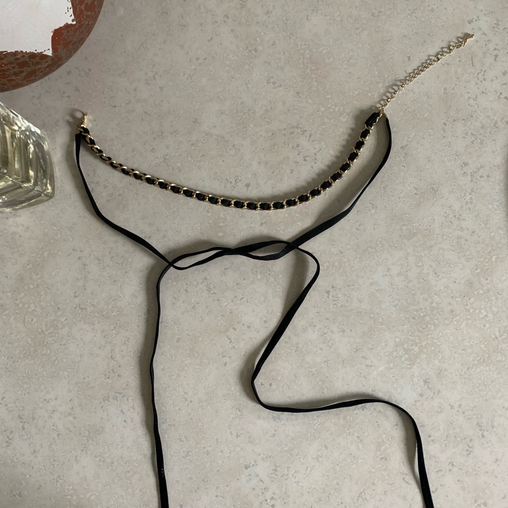 Forever 21 choker